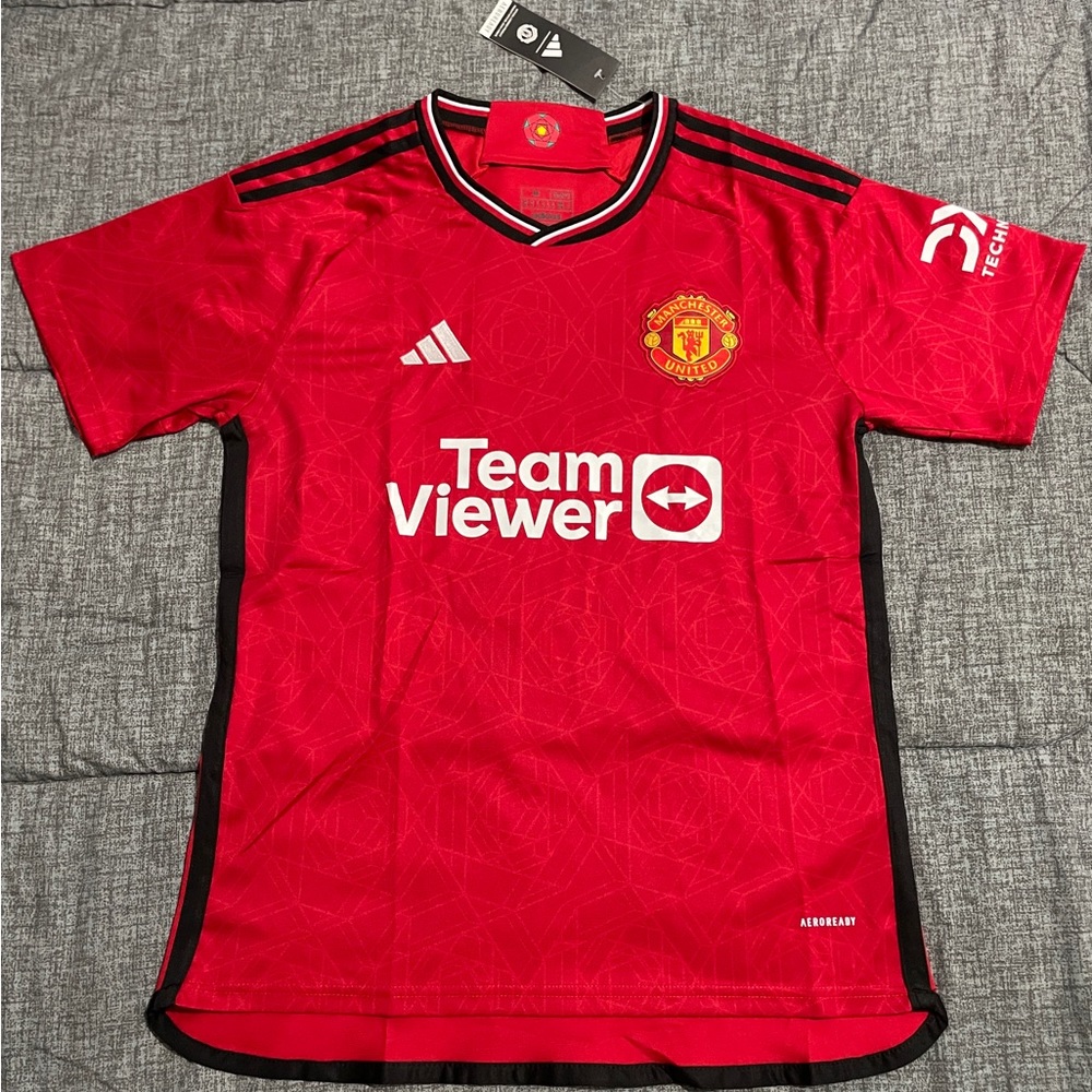 Manchester United home jersey 2023/24